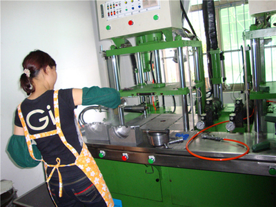 Wax Mould Preparation of Zhejiang Xinchang Customer Office